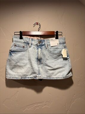 Aeropostale Light Wash Denim Mini Skirt - small